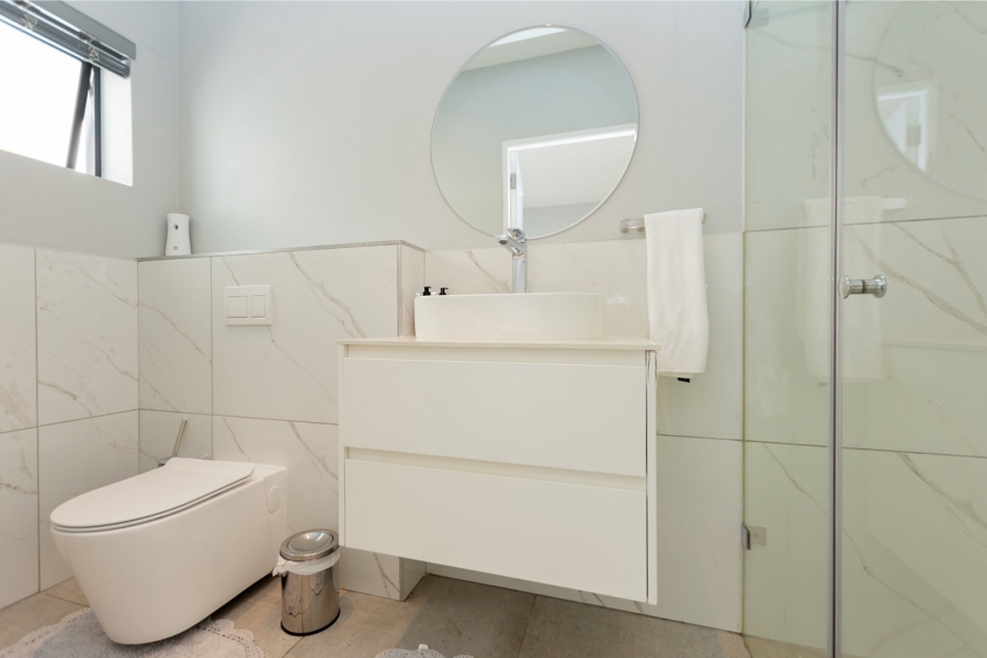 7 Bedroom Property for Sale in Calypso Beach Western Cape